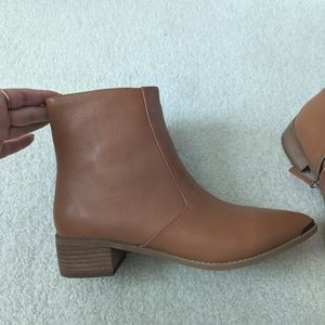 Botkier Greer Tan / Camel Bootie NEW Size 10